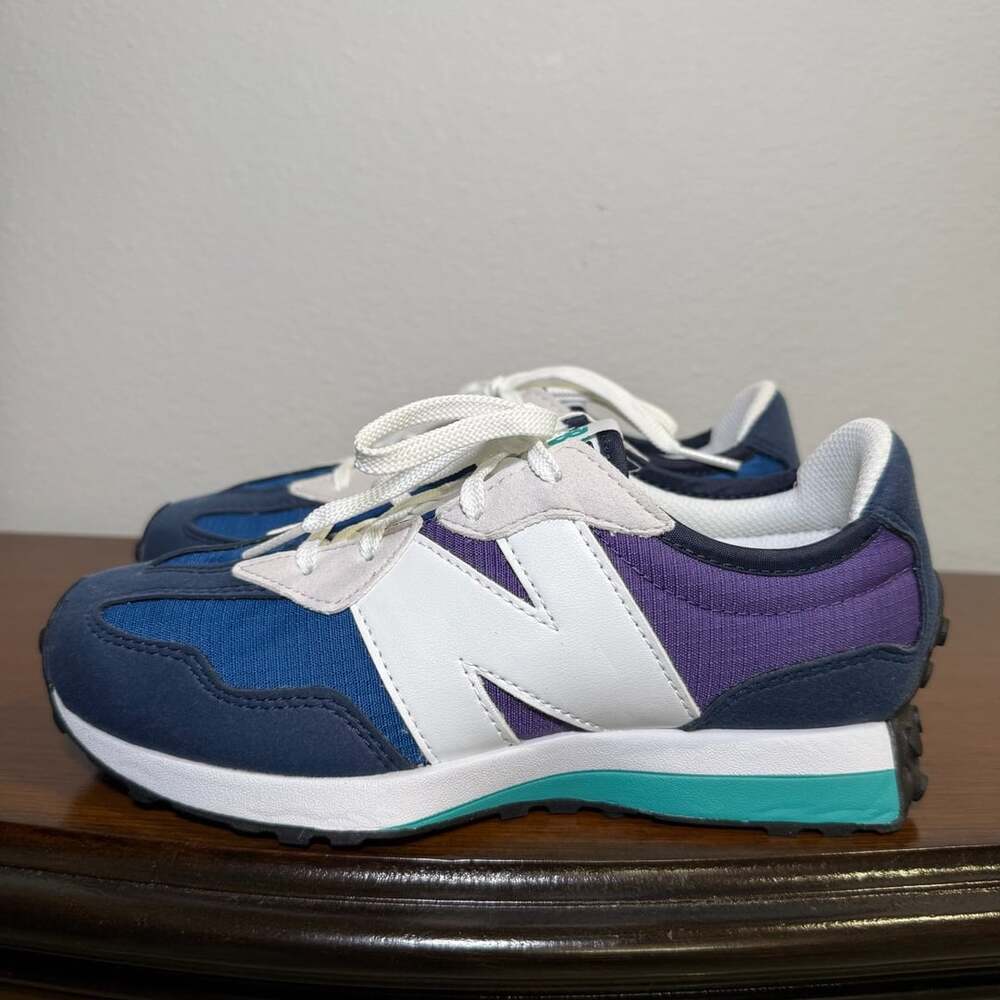 New Balance 327 Size 4 M Natural Indigo Lifestyle Sneaker Big kid 4Y